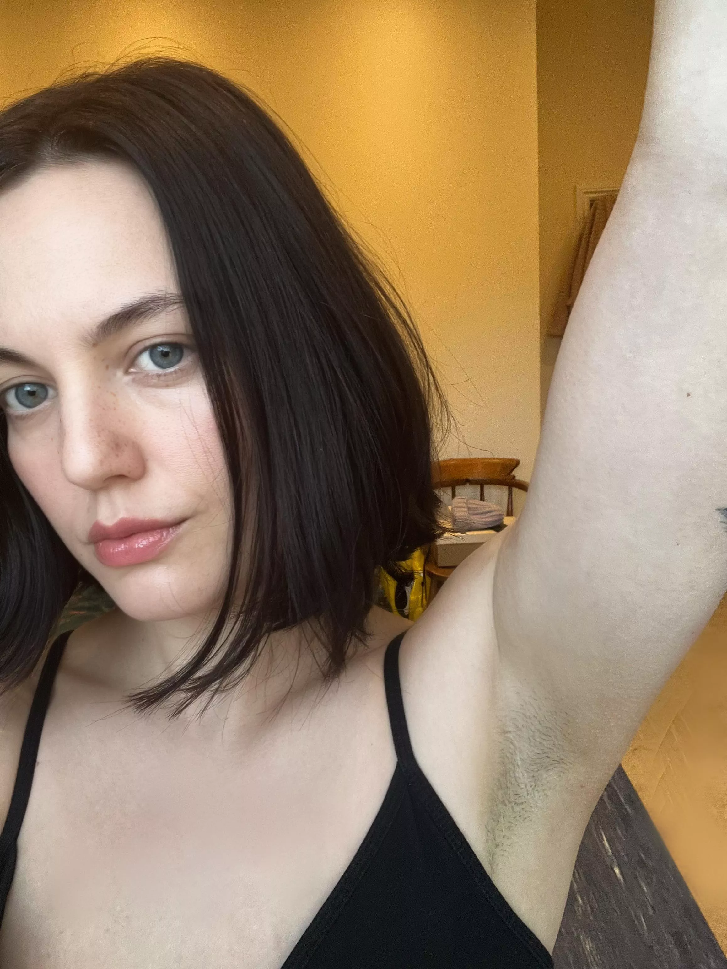 If you like stubbly armpits I'm your girl  posted by PitqueenSamX
