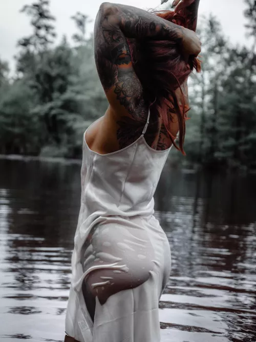 some artsy sideboob  by jdaniellewatson