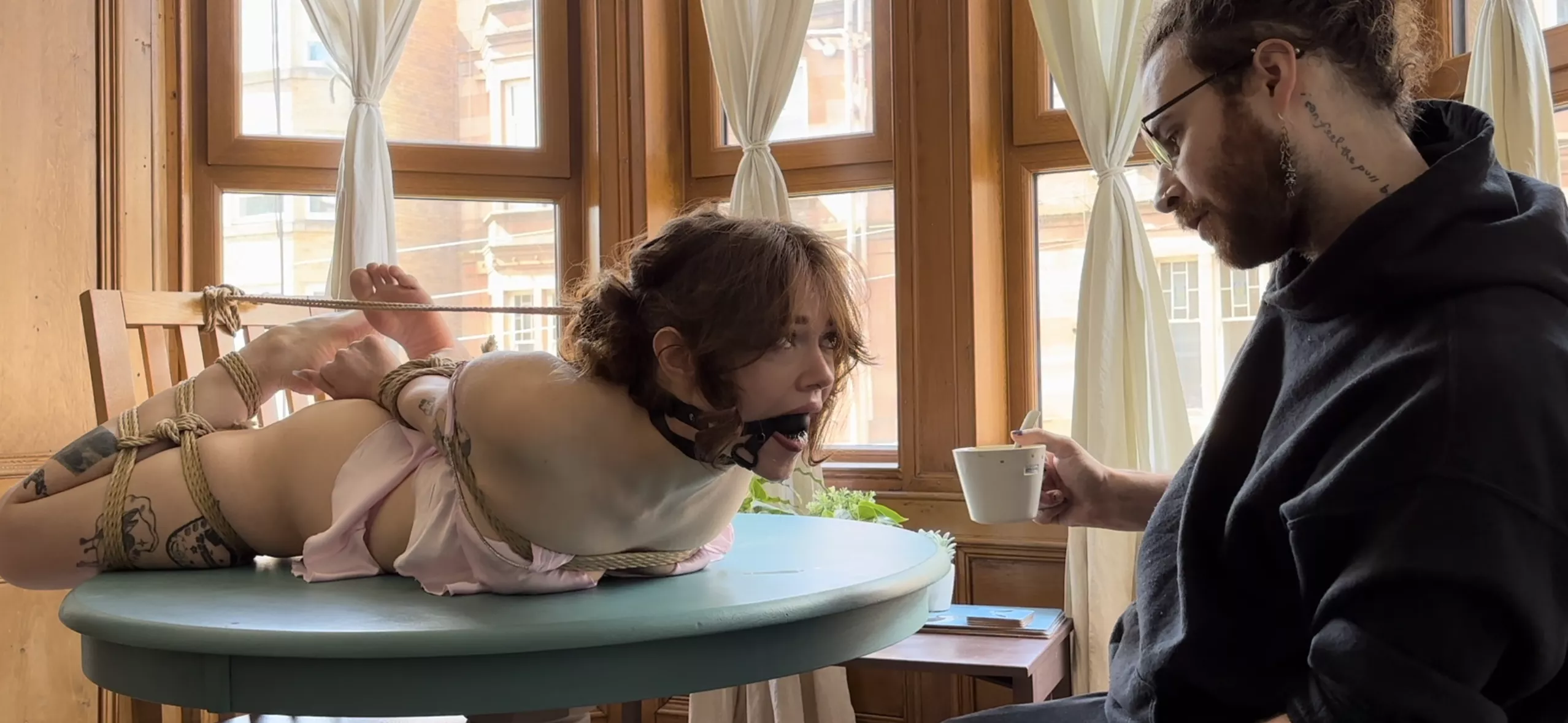 When you finally meet your online friend IRL [F] [M] posted by Knottydevil