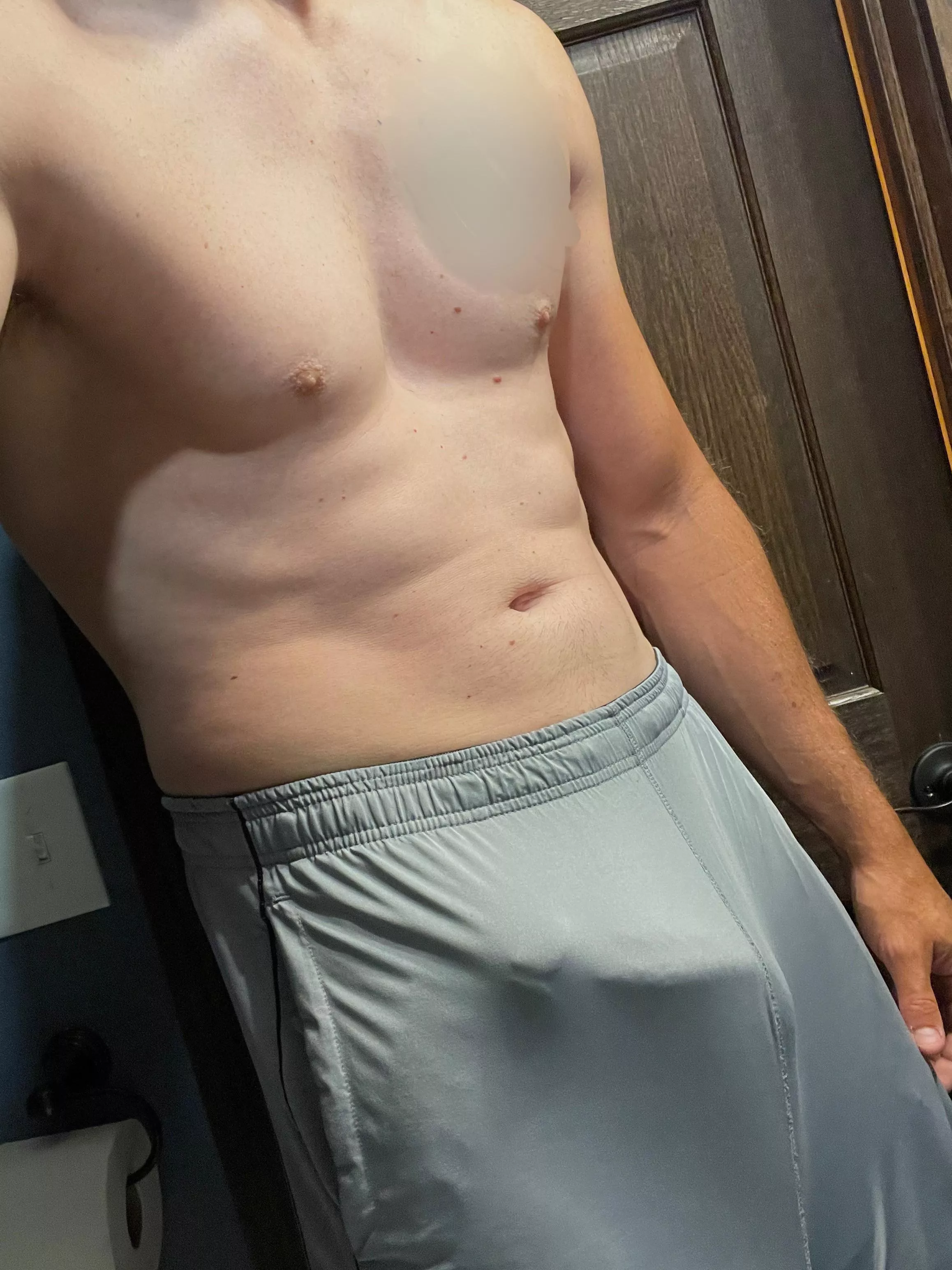 Would you spot me at gym? (37) posted by oli_klosehoff