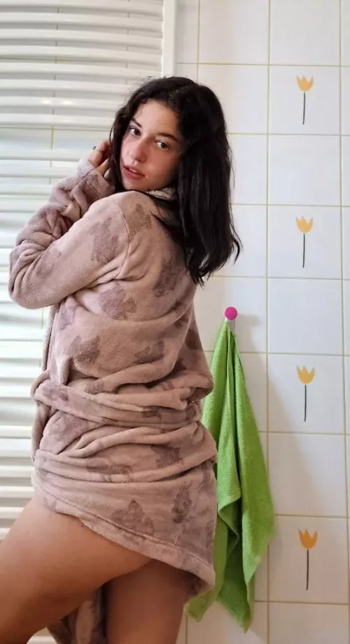 Are you ready to hop in the shower with me? 🙈 by OddKick2990