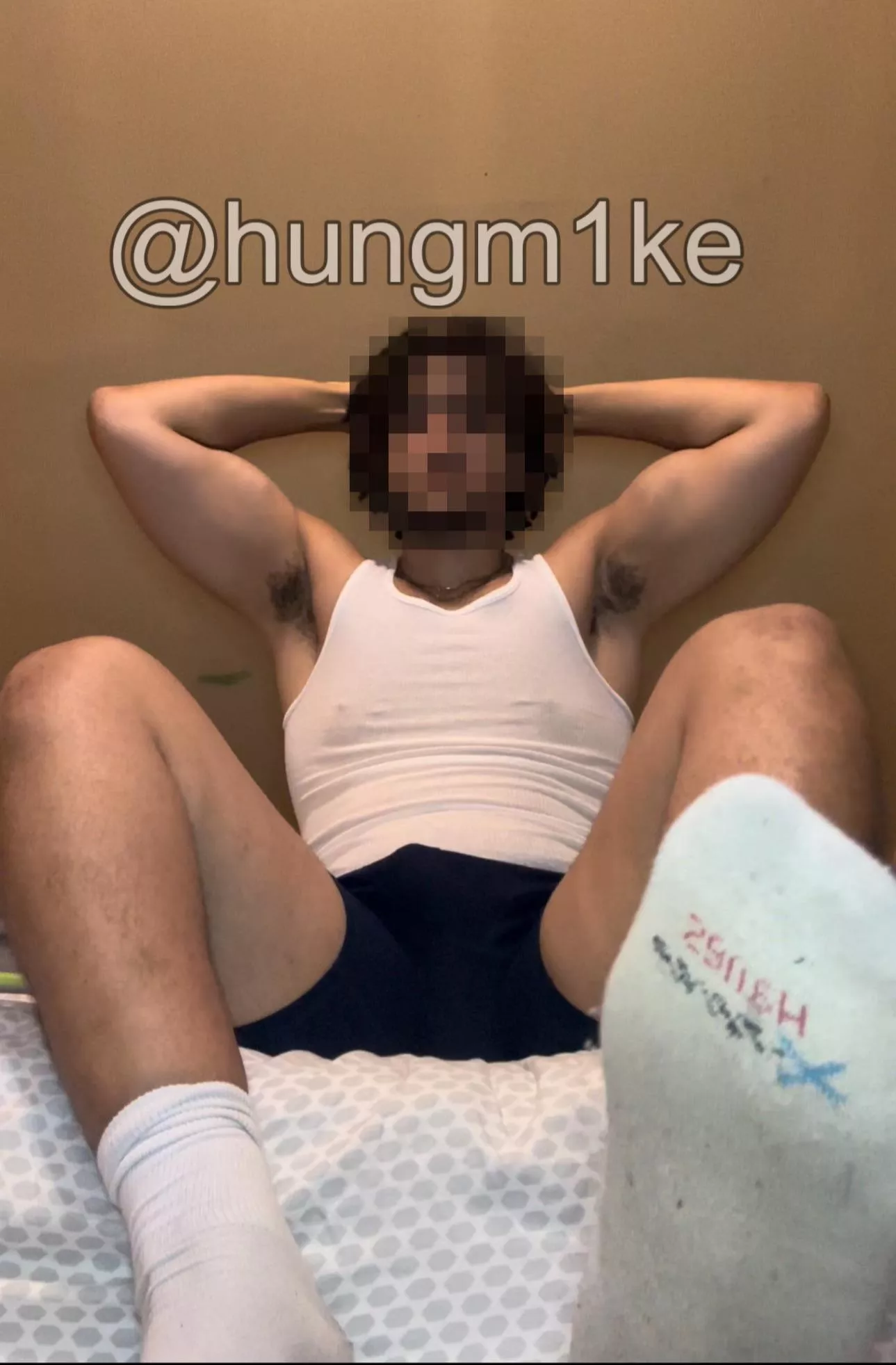 come sniff these pits 💯 posted by hellbin09