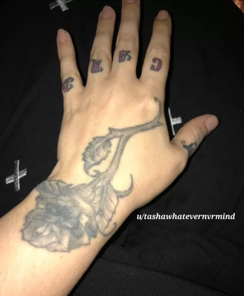 Don't do my nails much anymore, but I think my hands are still pretty by tashawhatevernvrmind