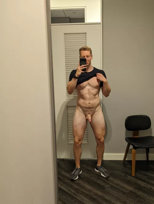 Fun fact: I love reacharounds  by capitalgains777