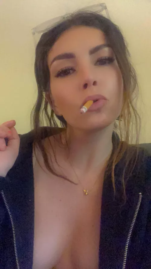 I’m back, did ya miss me by queenbee3ee