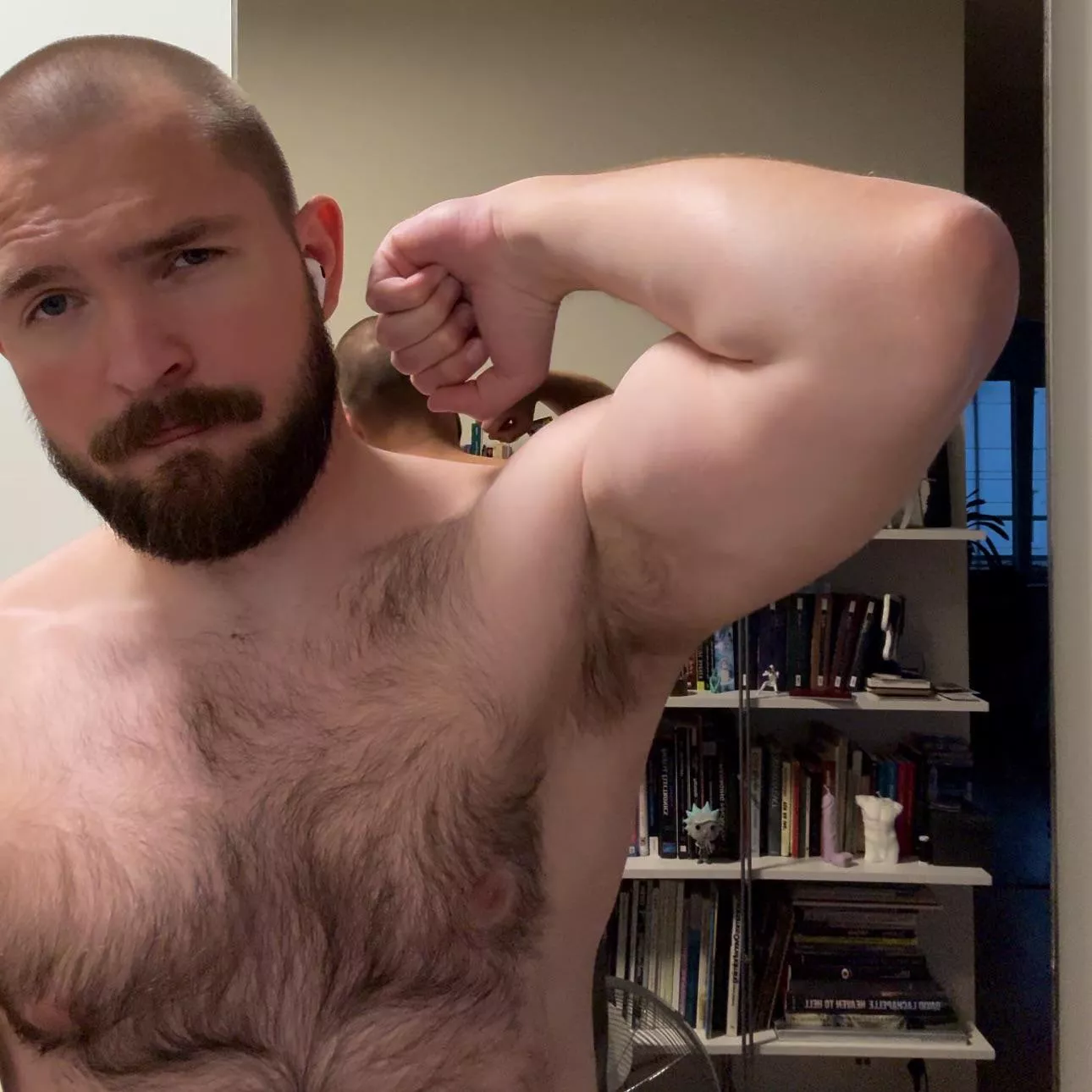 It is armpit time  posted by vskroa