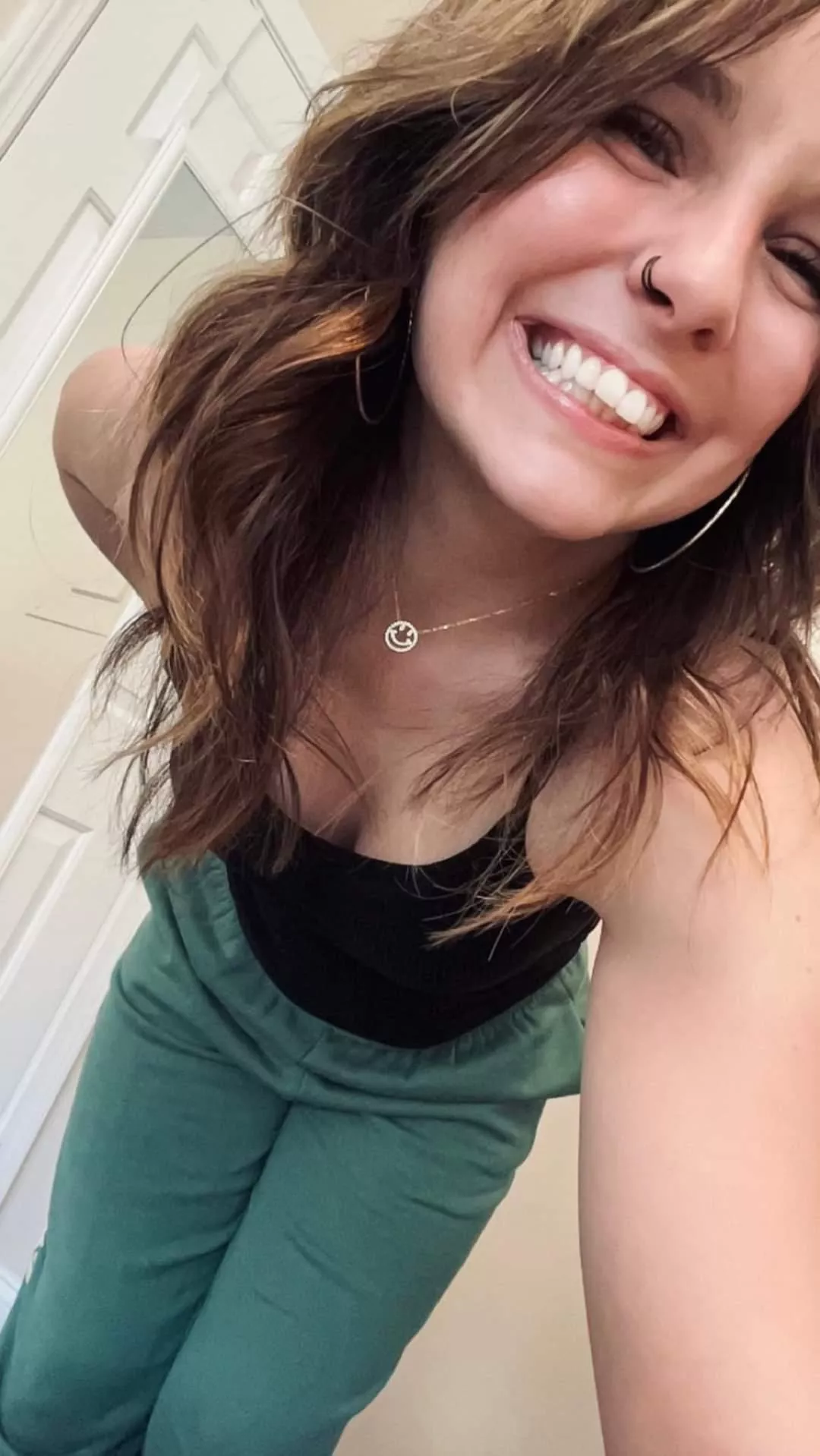 IUTR pretty smile posted by Healthy_College_6067