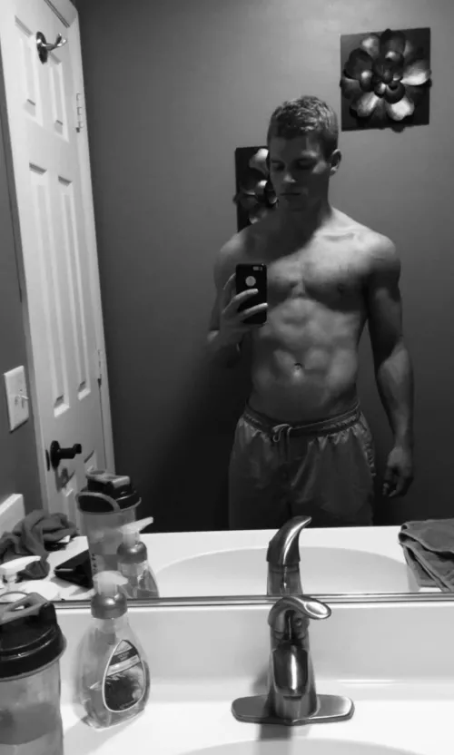 Mirror selfie by PlayboiKetchup