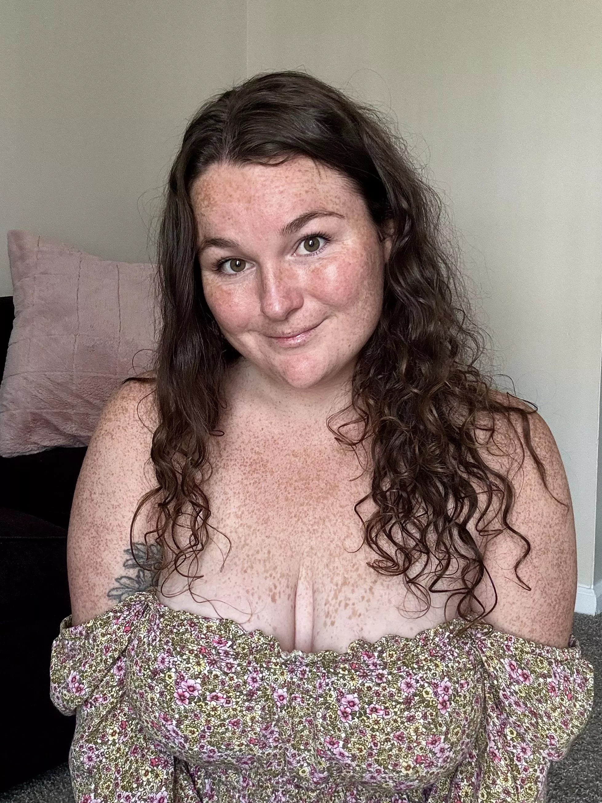 No bra, no problem posted by kickkkasss