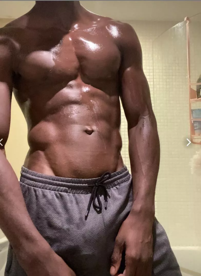 Who wanna see the rest? posted by MelaKen9876