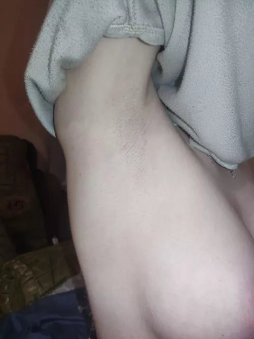 you have to use your tongue by Alissia_mimi