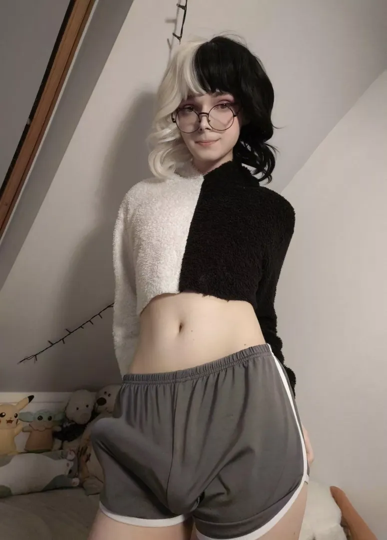 Any love for femboys with big cocks? 🥺 by MaxHamster69
