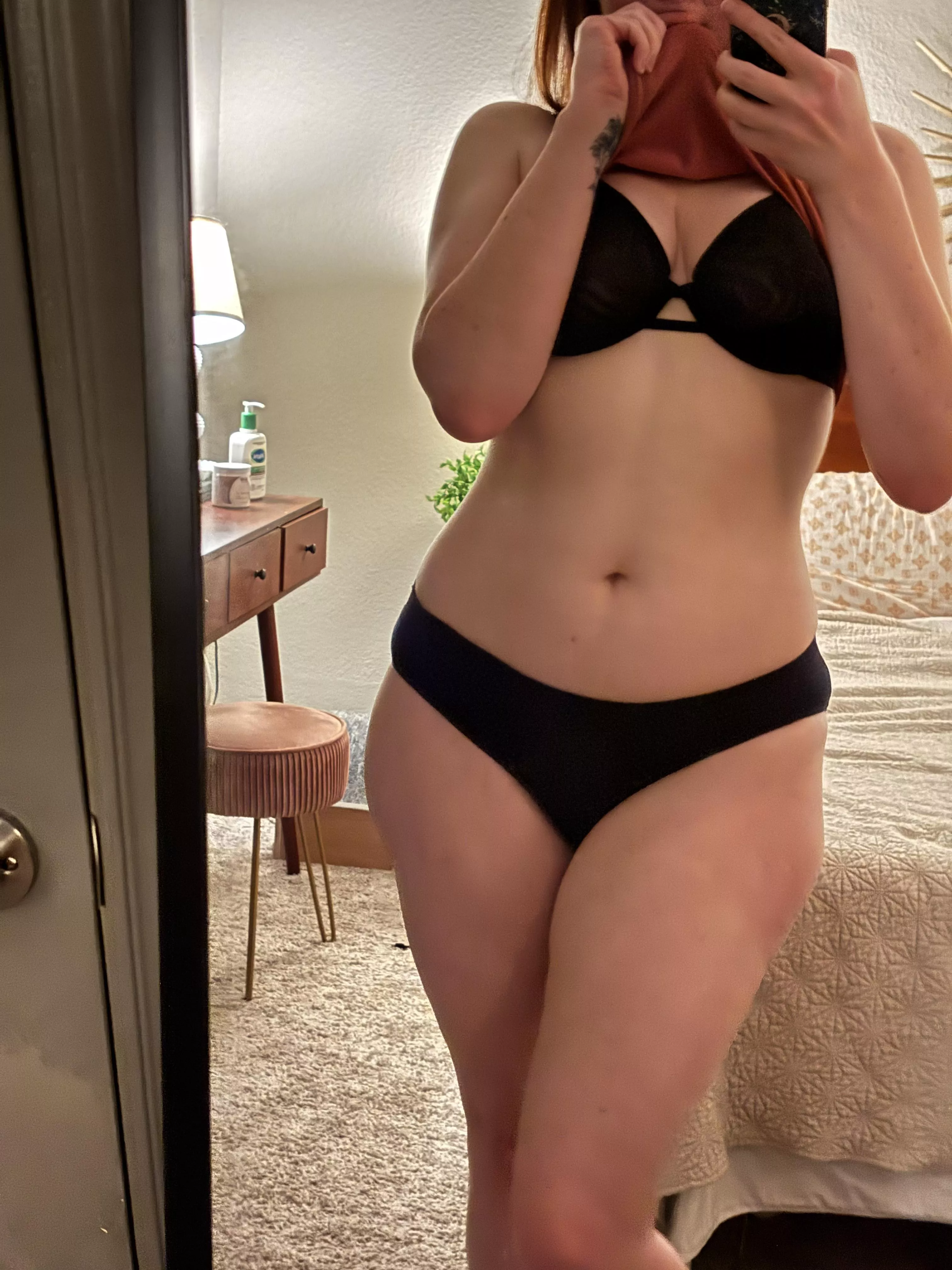 Black panties are my fave 😉 posted by DellaCate