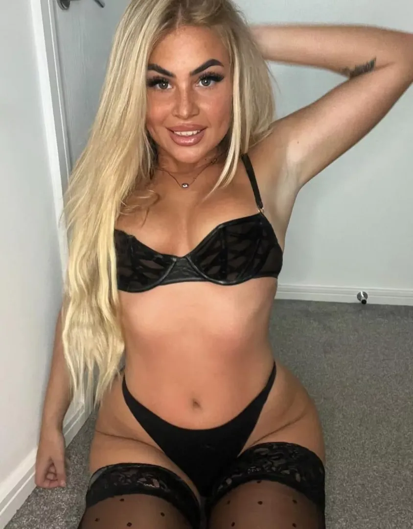 Can I Humiliate your small cock till you cum?
 posted by HereUntilSunday