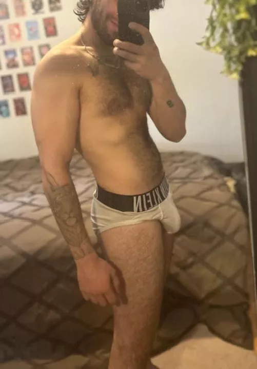 come feel the bulge by GrahamThrustbourne