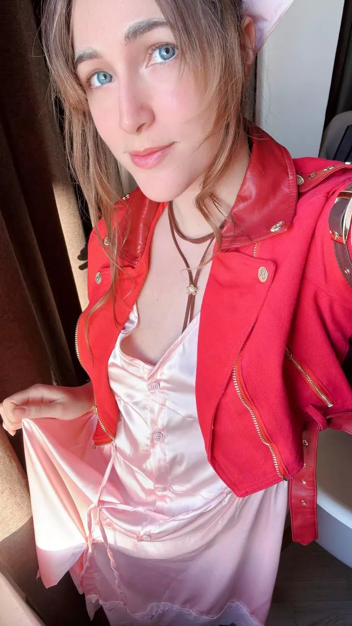 Got to try my Aerith cosplay again!  posted by Milashiroki-cos