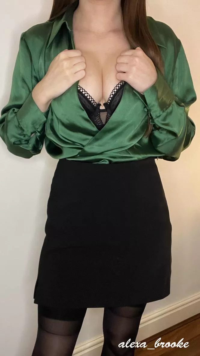 Hey, can you come help me in my office? posted by alexa_brooke