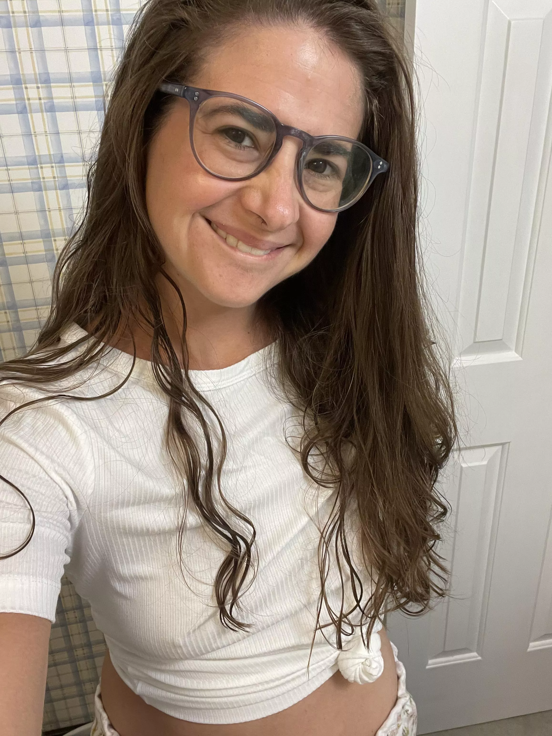 I love the little waves in my hair 🥰 posted by QueerRedLavender