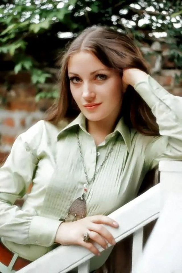 Jane Seymour posted by Skyline_Drifter