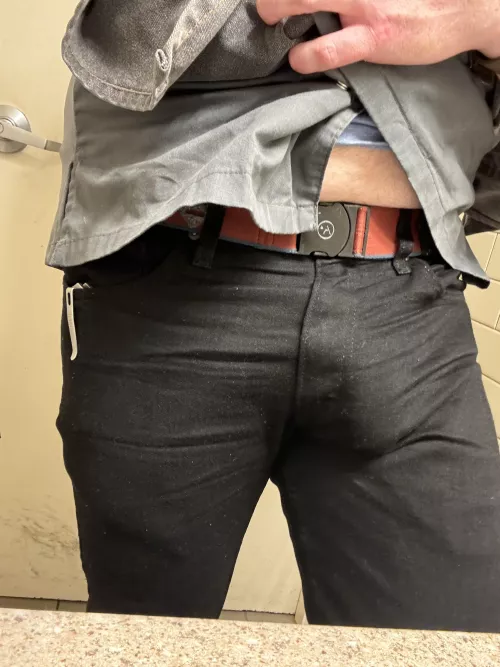 Love getting stares at work by ClamChopzz