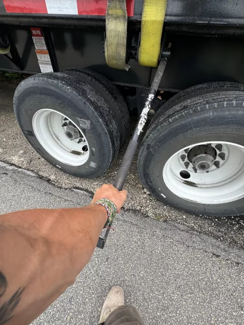 Strapping down by OF_M_Creator