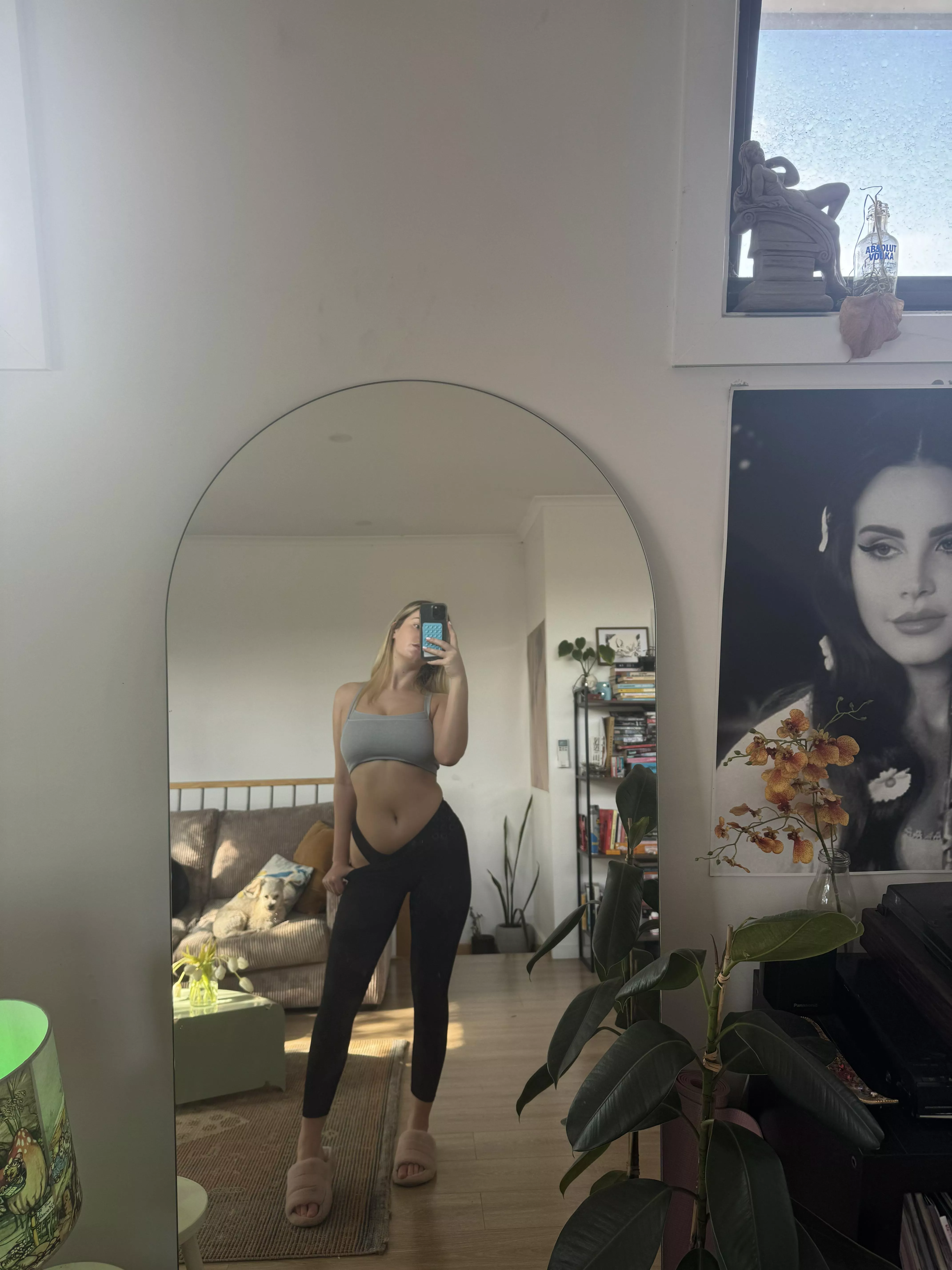 this is what i'm wearing to the gym tonight (f) posted by Unlucky_Service_4482