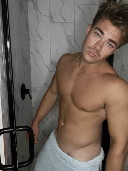 Wana hop on or suck it dry? by Kir4oBoikovKokor4ev