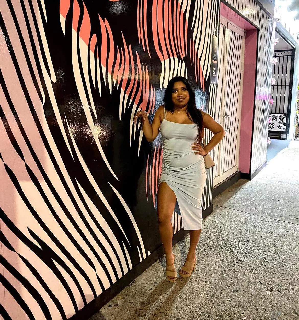 Want to be bimbo! posted by Bleached_Muslim