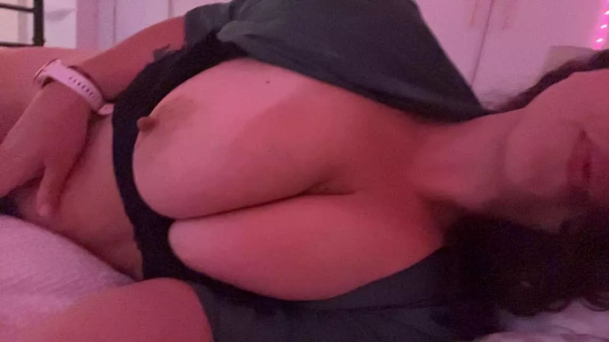 Who likes tan lines? 😘 posted by agirlnamedlola