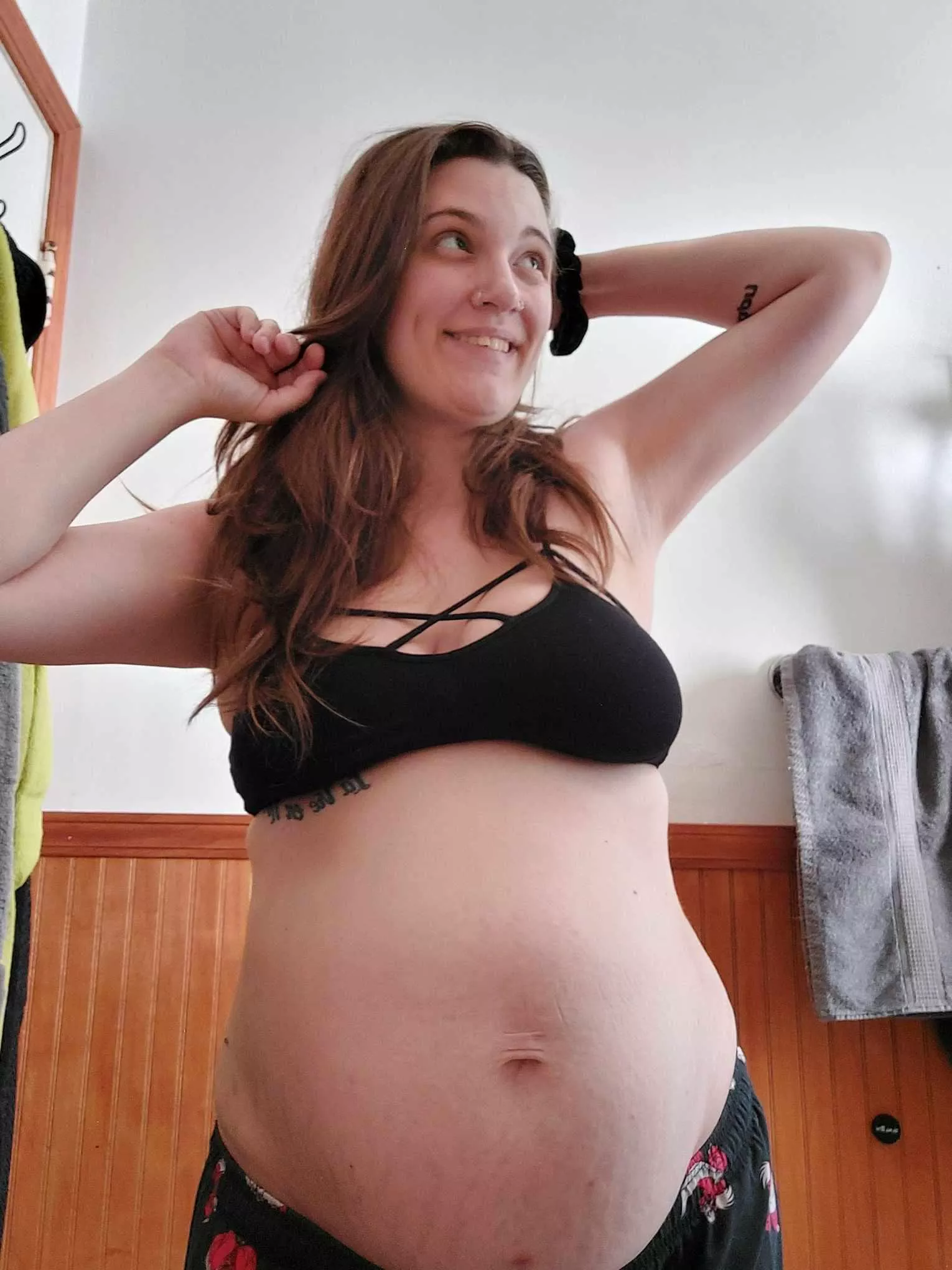 With every growth spurt my pussy aches for your cock  posted by FNCMommy