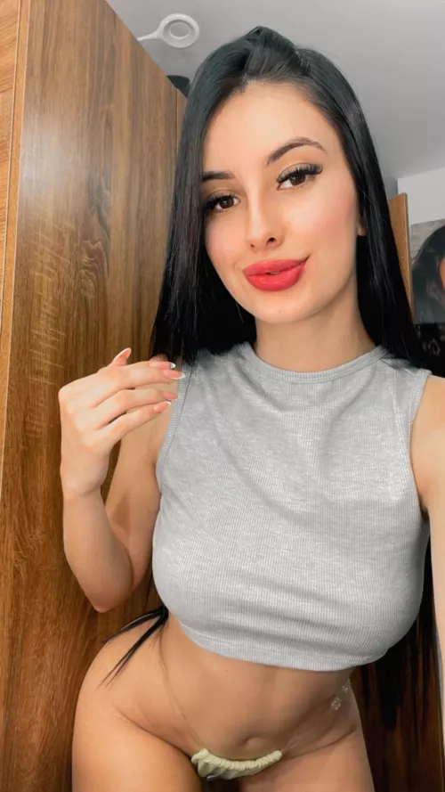 With lips like this you know I swallow  by Sophiasweetpie