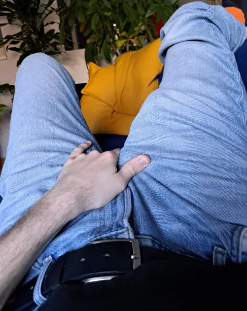 19yo It goes down half my leg by Chiurletto_siummante