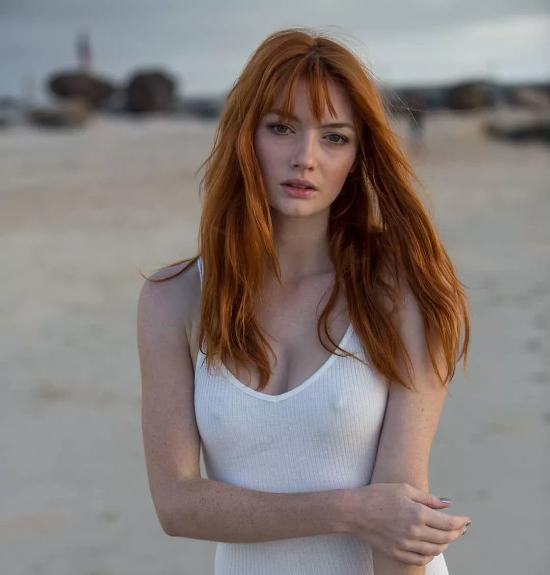 Annaliese McGuire posted by portmaniac