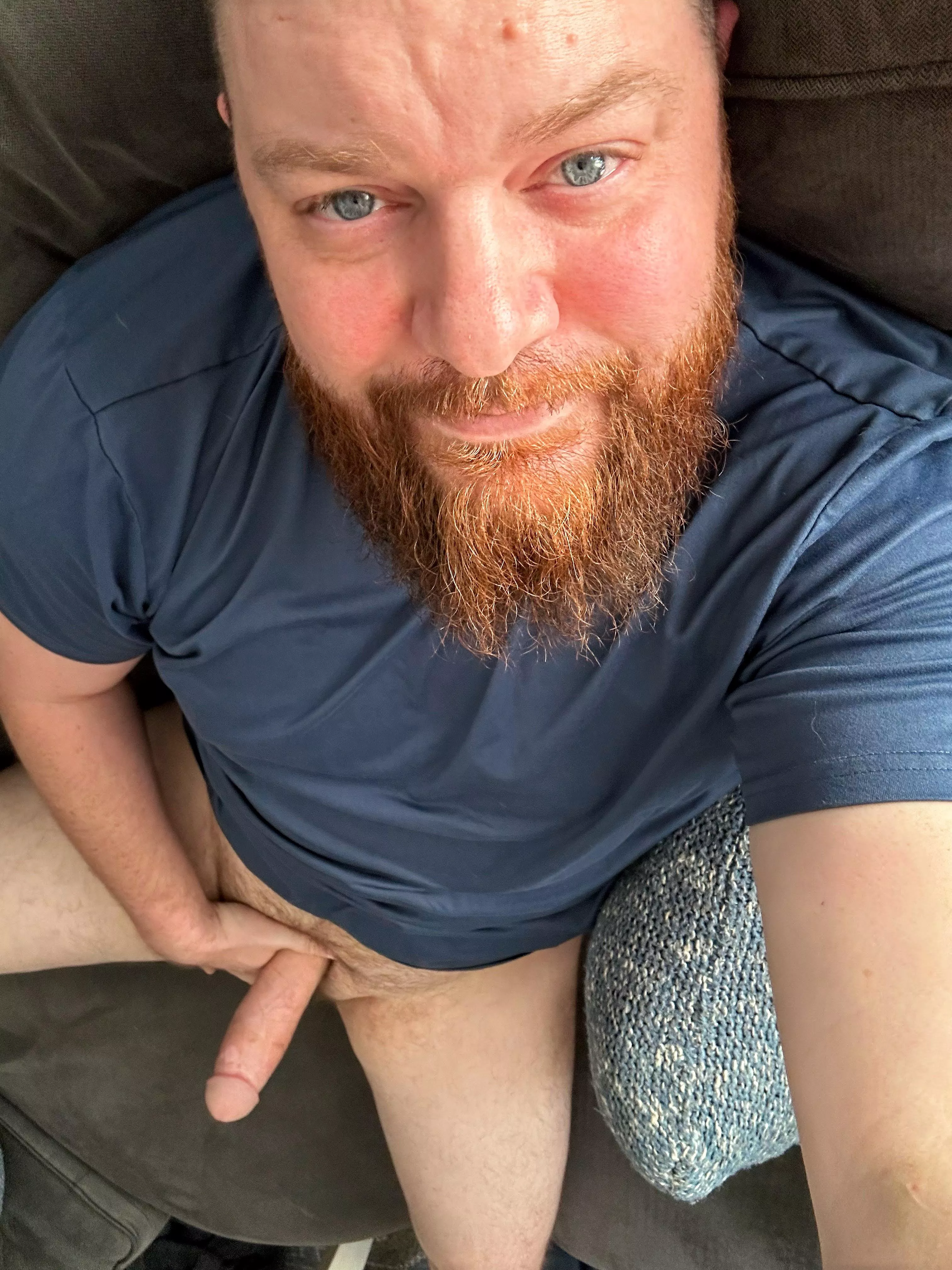 Are you staring at my eyes or my cock? (41m) posted by WillRogers83