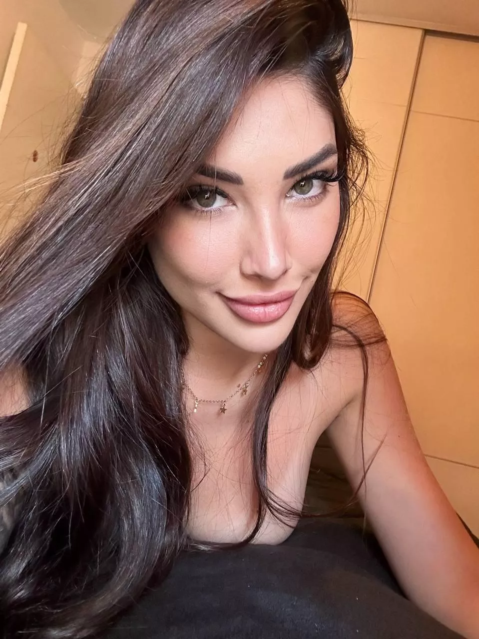 i am my dads friend favorite girl
 posted by mndosaiora1