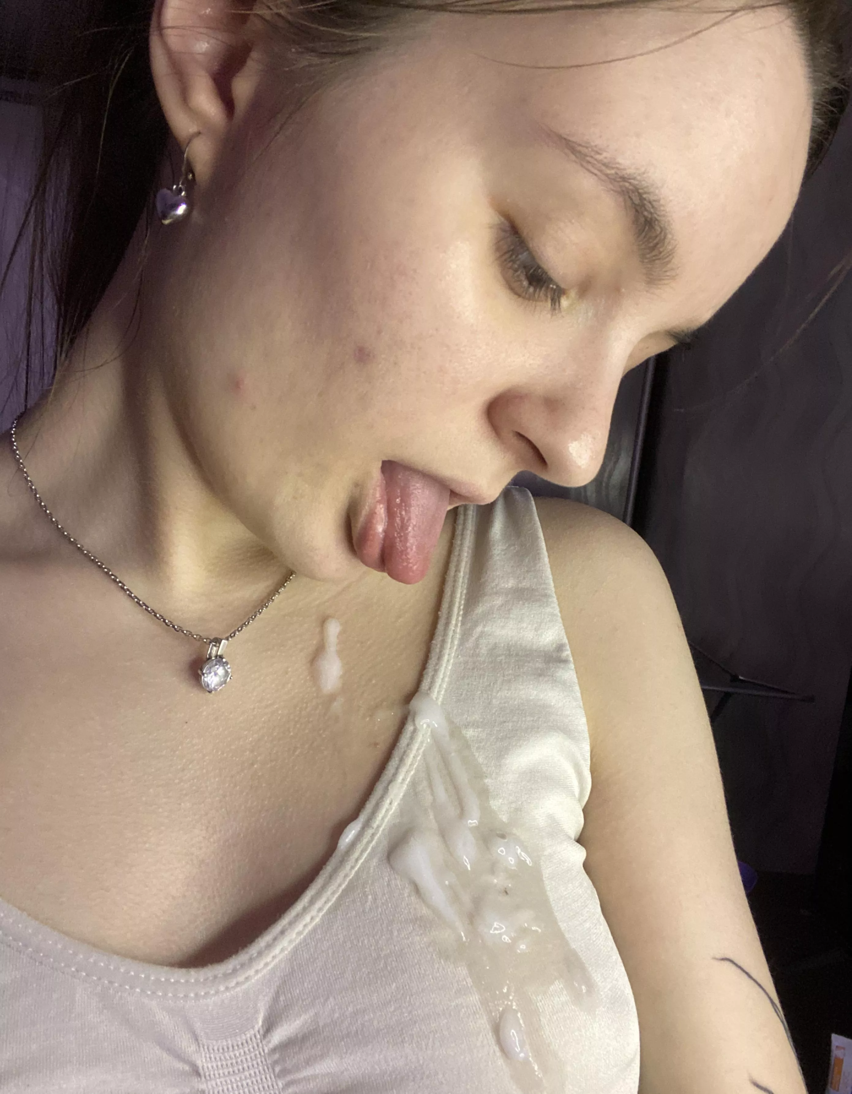 I like to lick hot cum posted by heretomess372