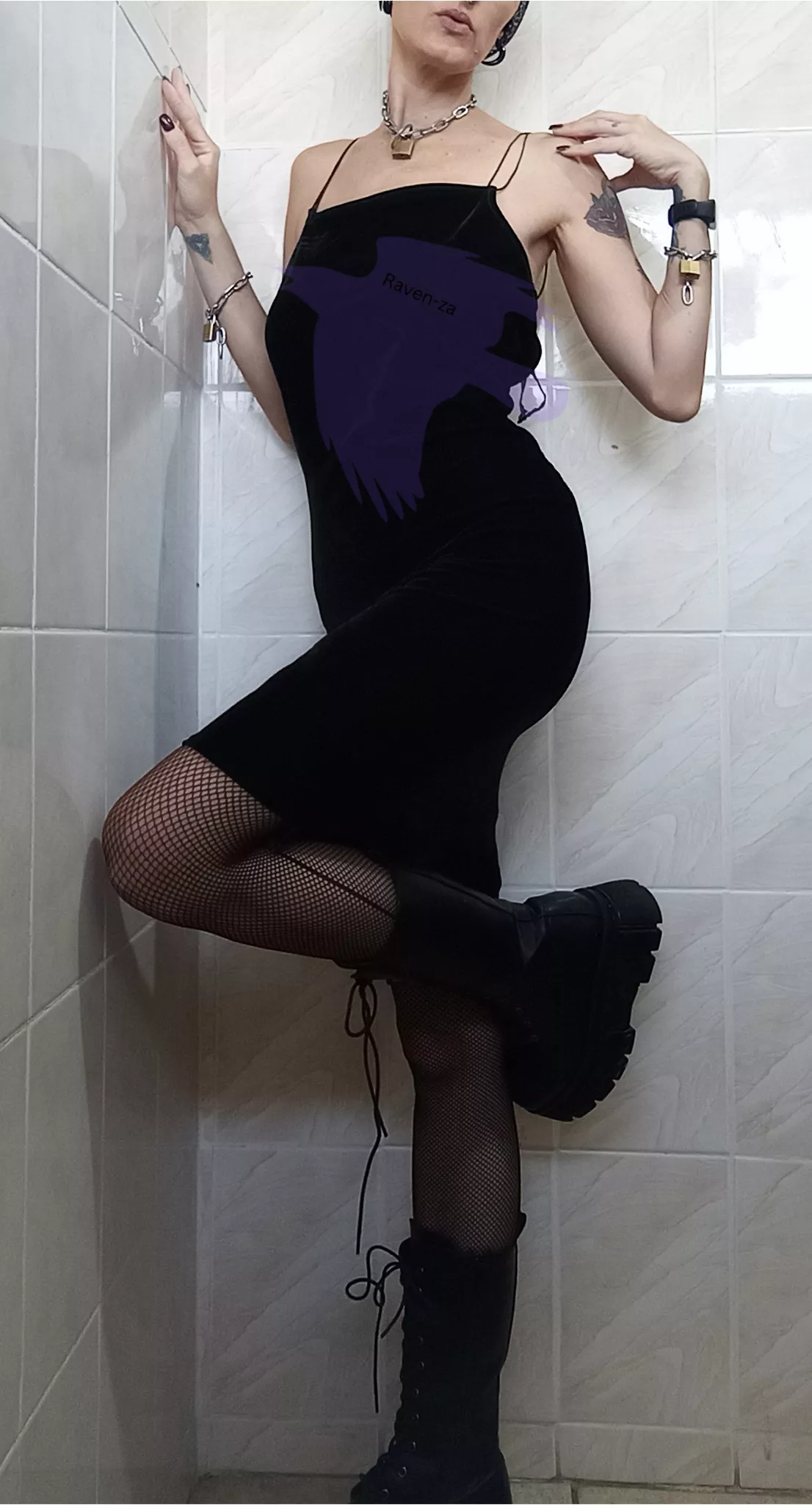 Just me and this dress with nothing else... posted by Raven_rsa