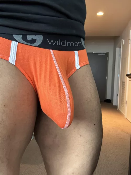 Rocking the orange today!  by GrosseBitte78