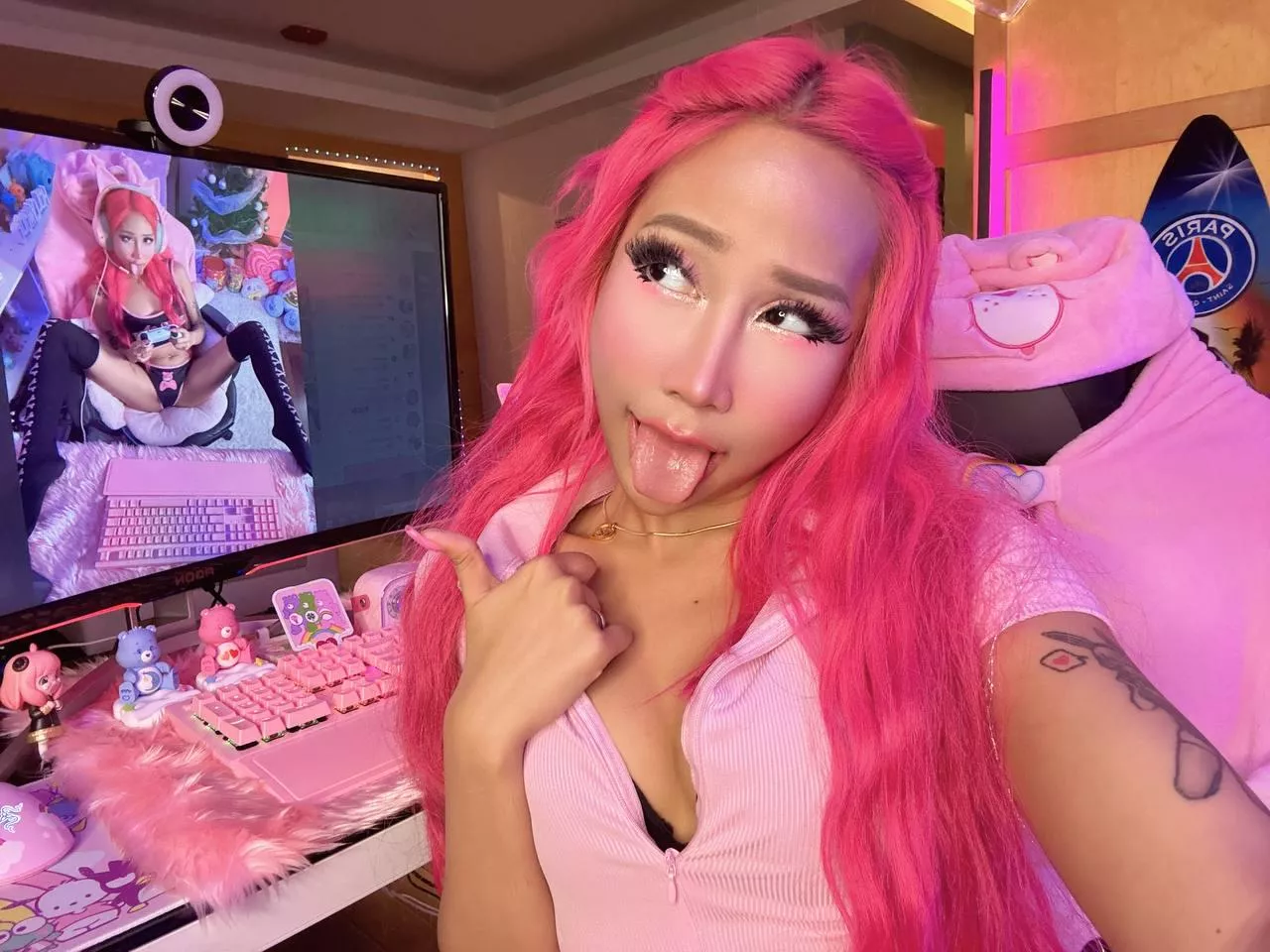 So, what game are we going to play today? posted by ElenaLaVolpe