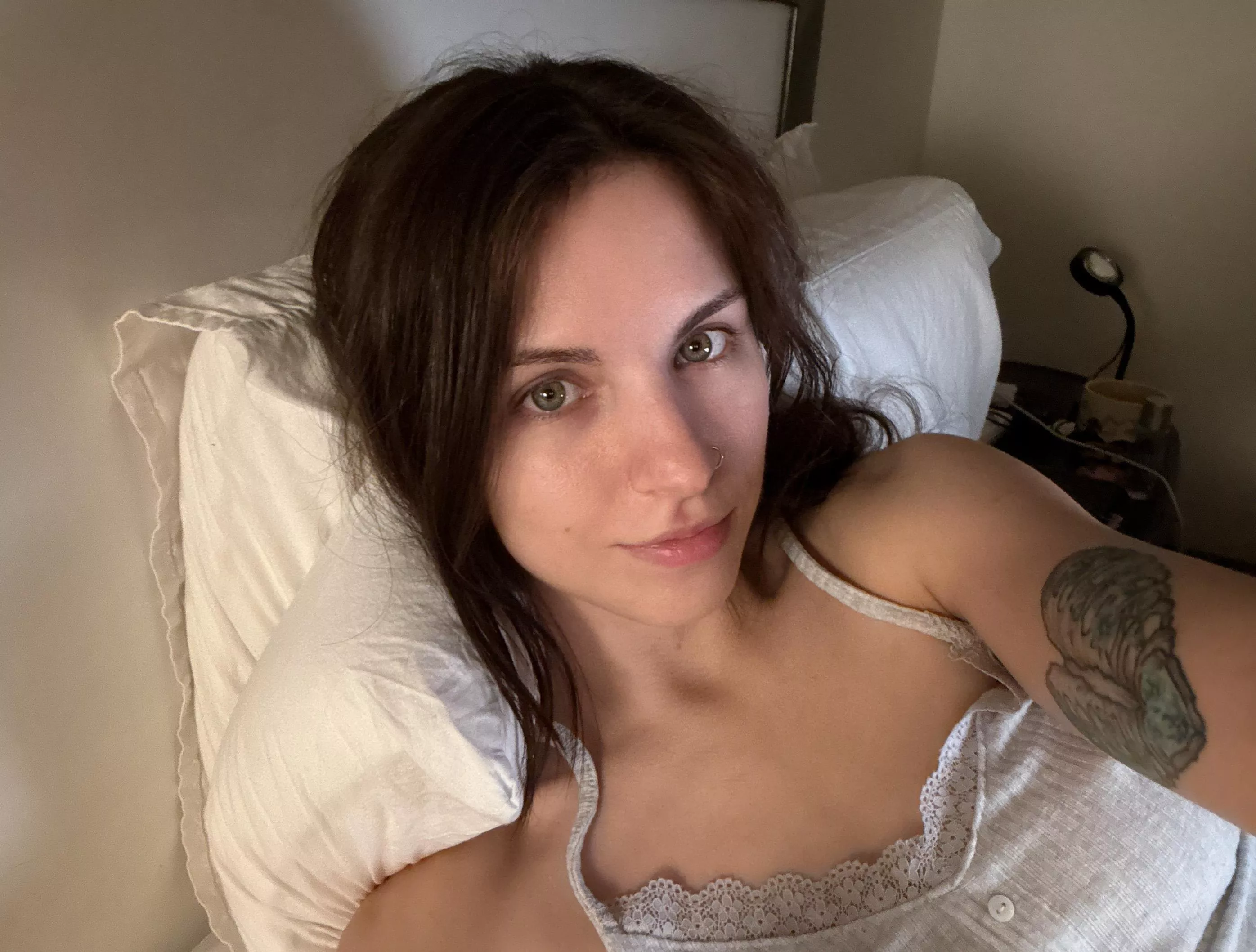 bedtime selfie [f] posted by lisa_joyce