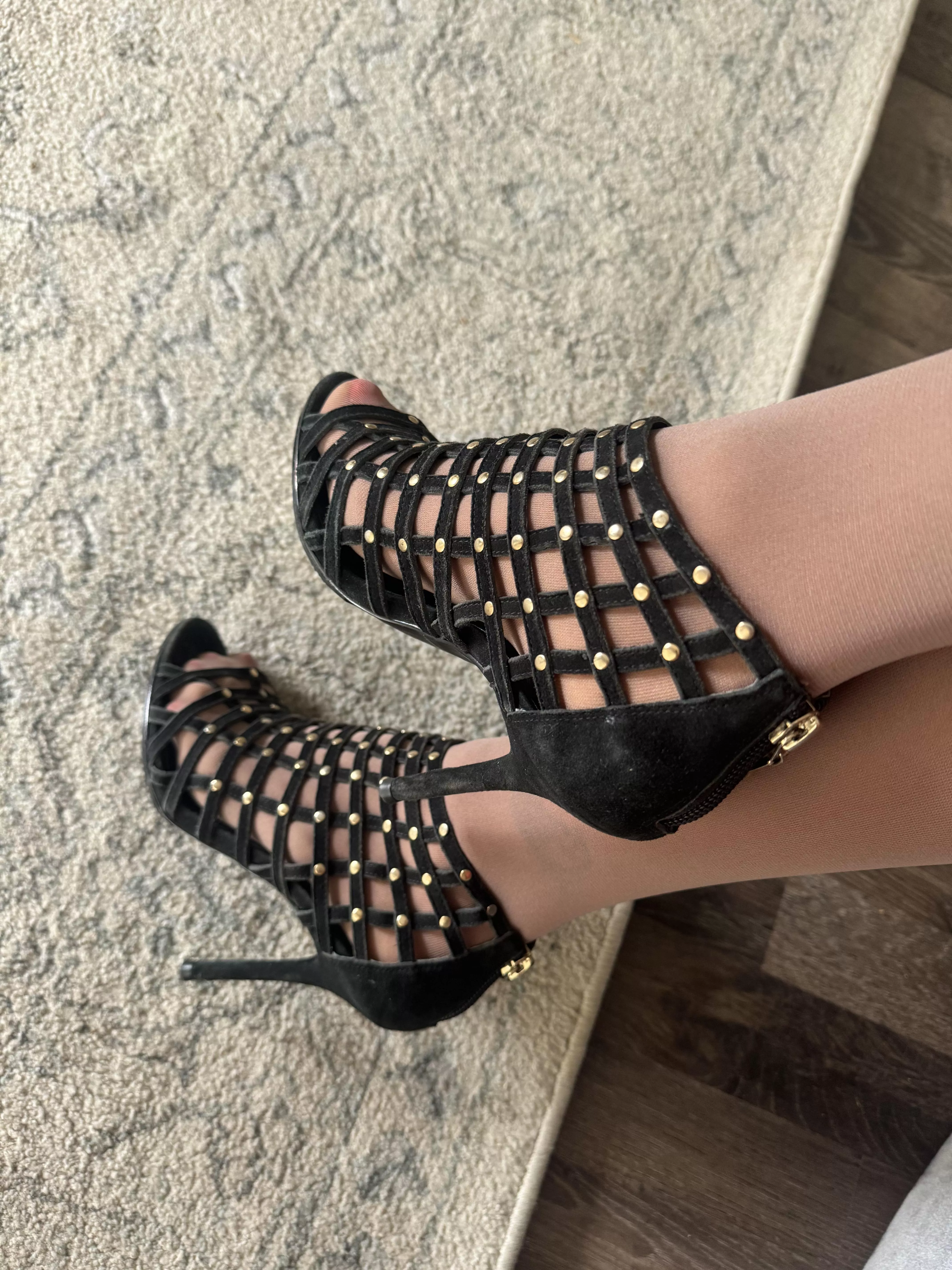 Caged heels posted by Tanned_peaches