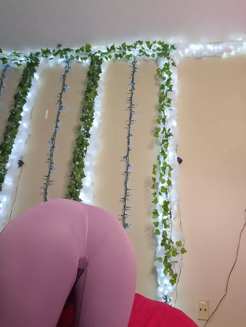 do you want a closer look at my leggings by goddess_rarity1