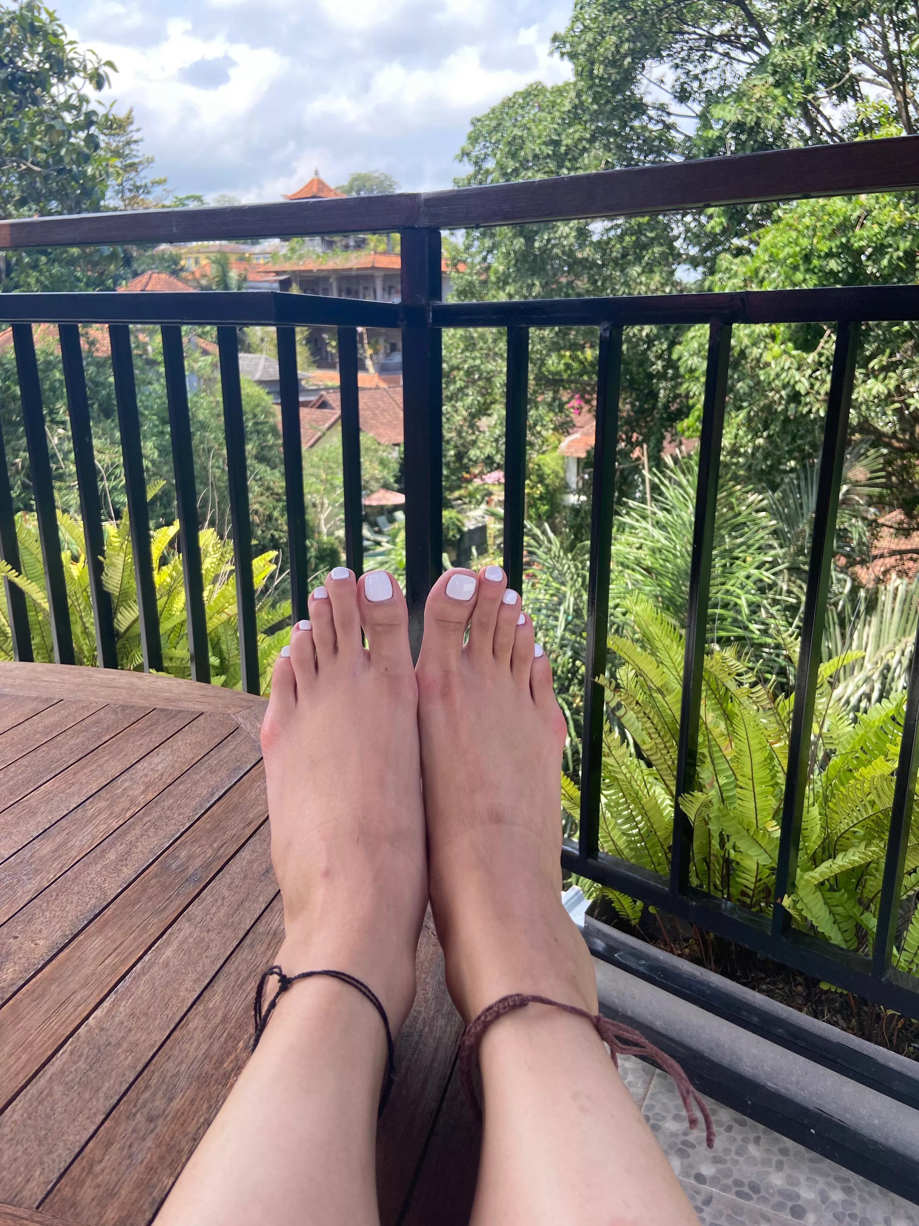 Enjoying the view 😘 posted by WanderingxSole