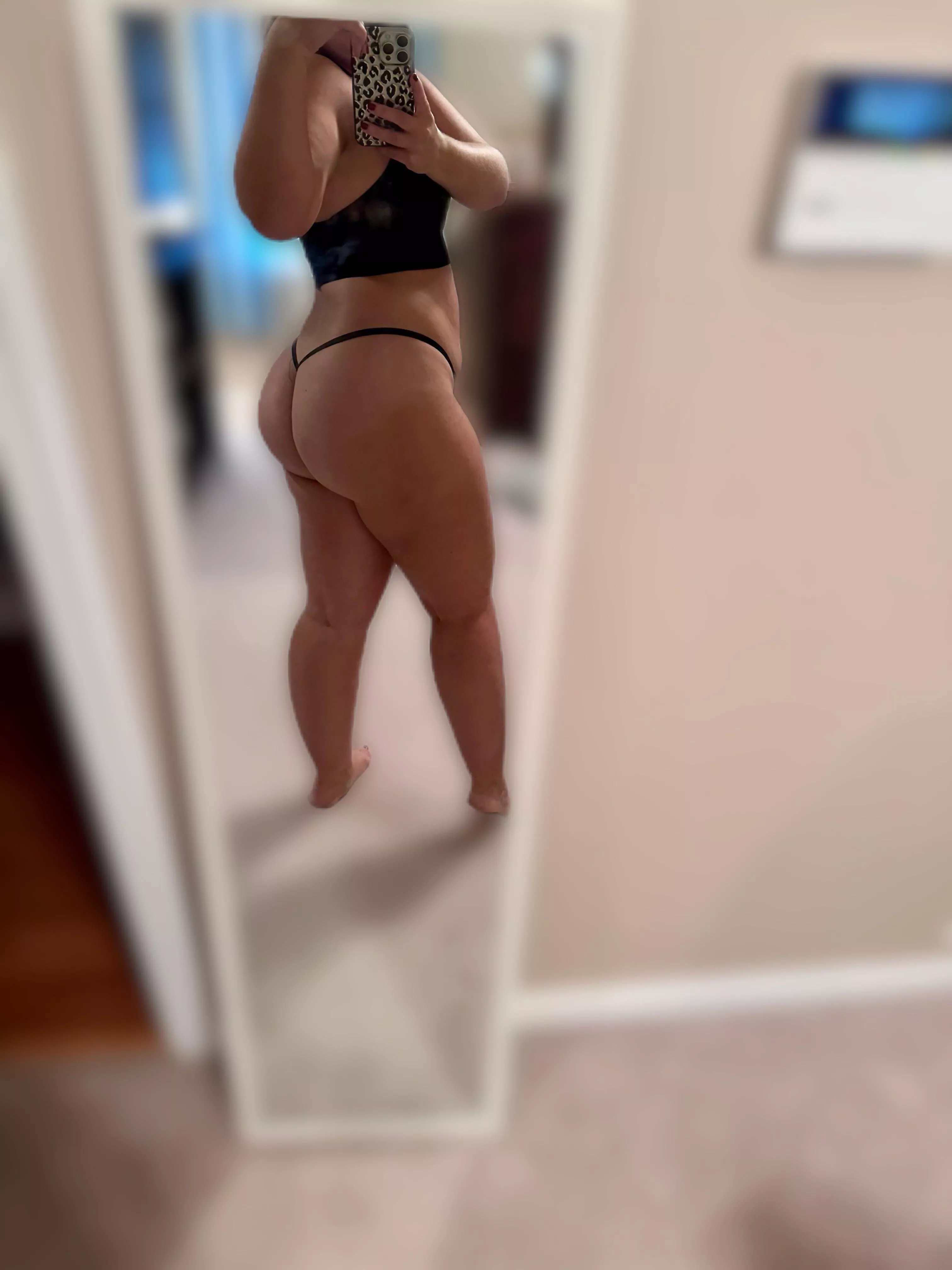 Let me treat with this booty  posted by naughtywife_26