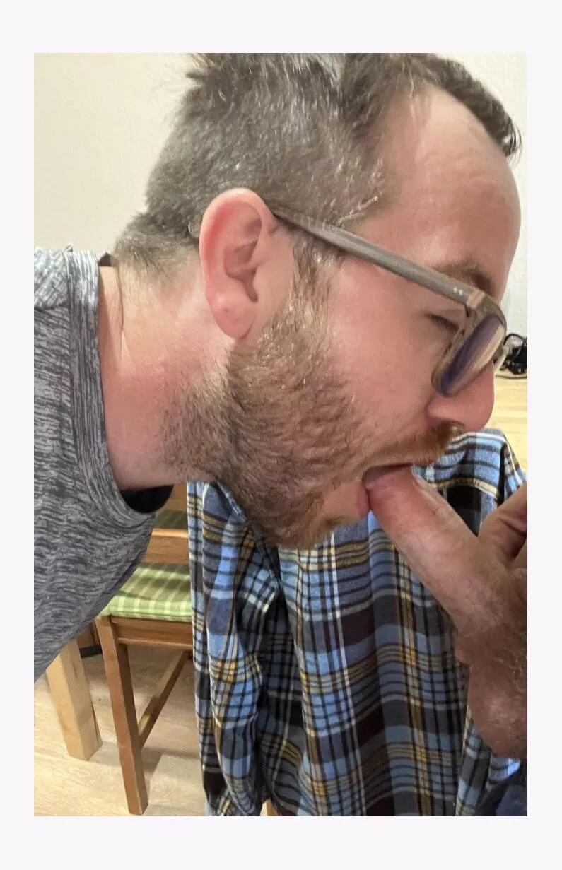 Nerds lovd sucking cock too 🤓😛🍆😈 posted by Adventurous-Teach74