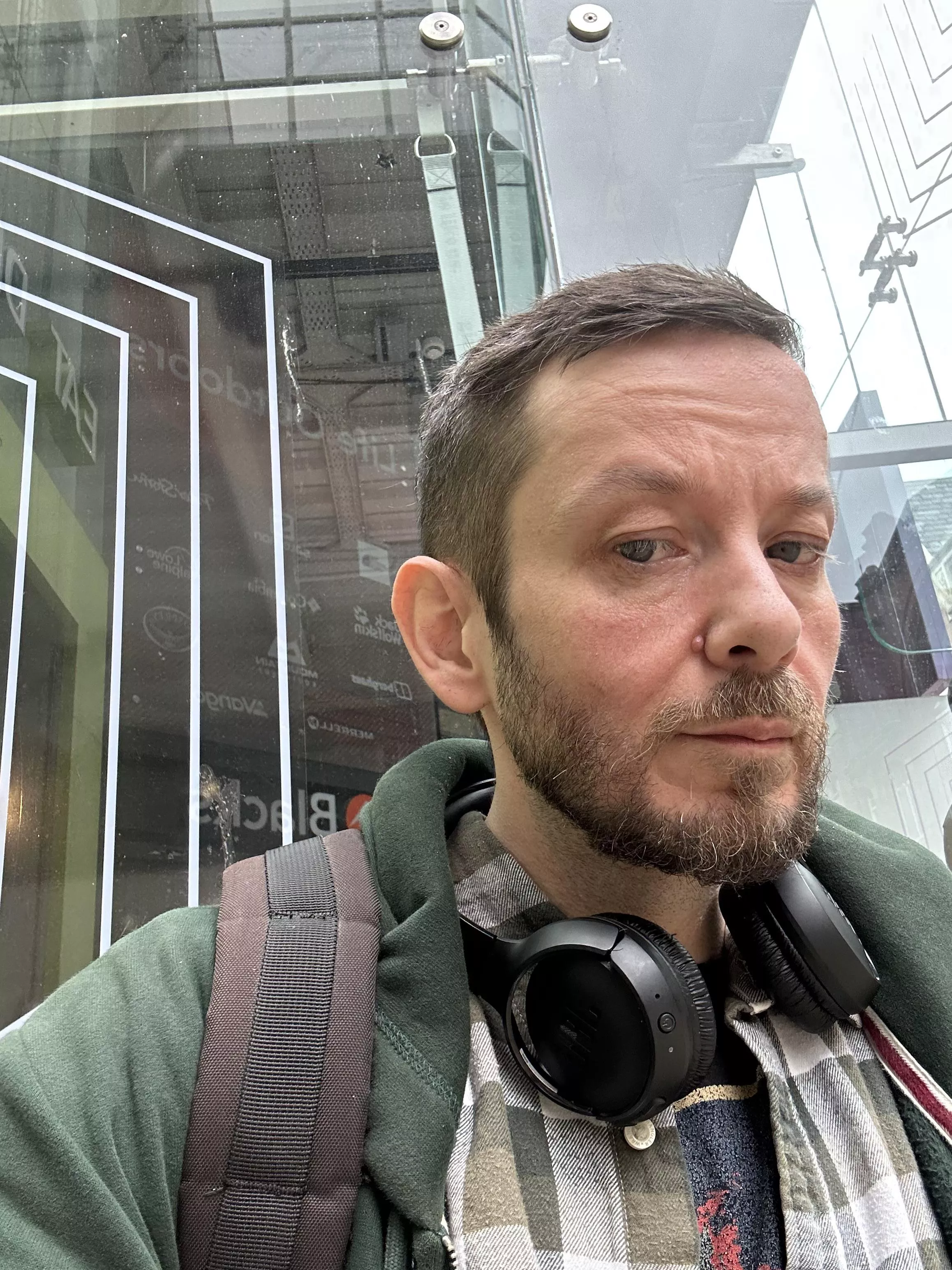 Out and about already. Happy Sunday all let’s make it a good one!  posted by WanderingThespian