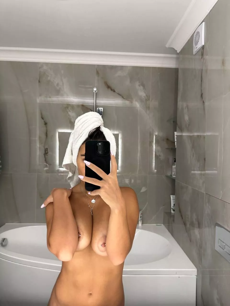 This ones for all of the partners who never get sent any hot pics posted by SalamonDy