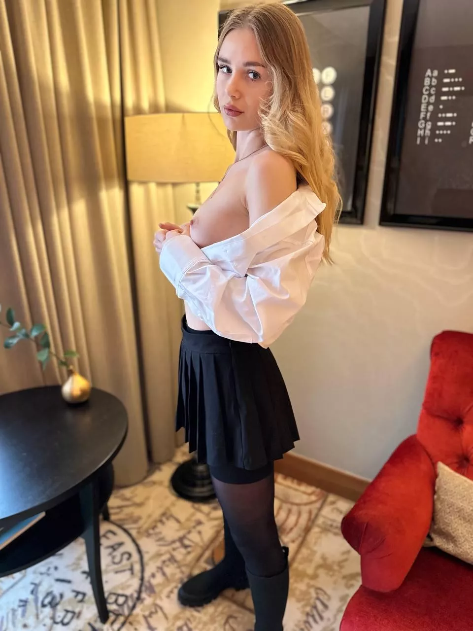 coffee and cream and cock sucking for my boss posted by WhiteBaby18