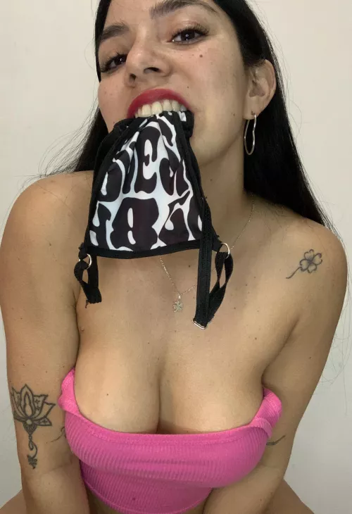 Feedme 😈😈 by rufinav2512