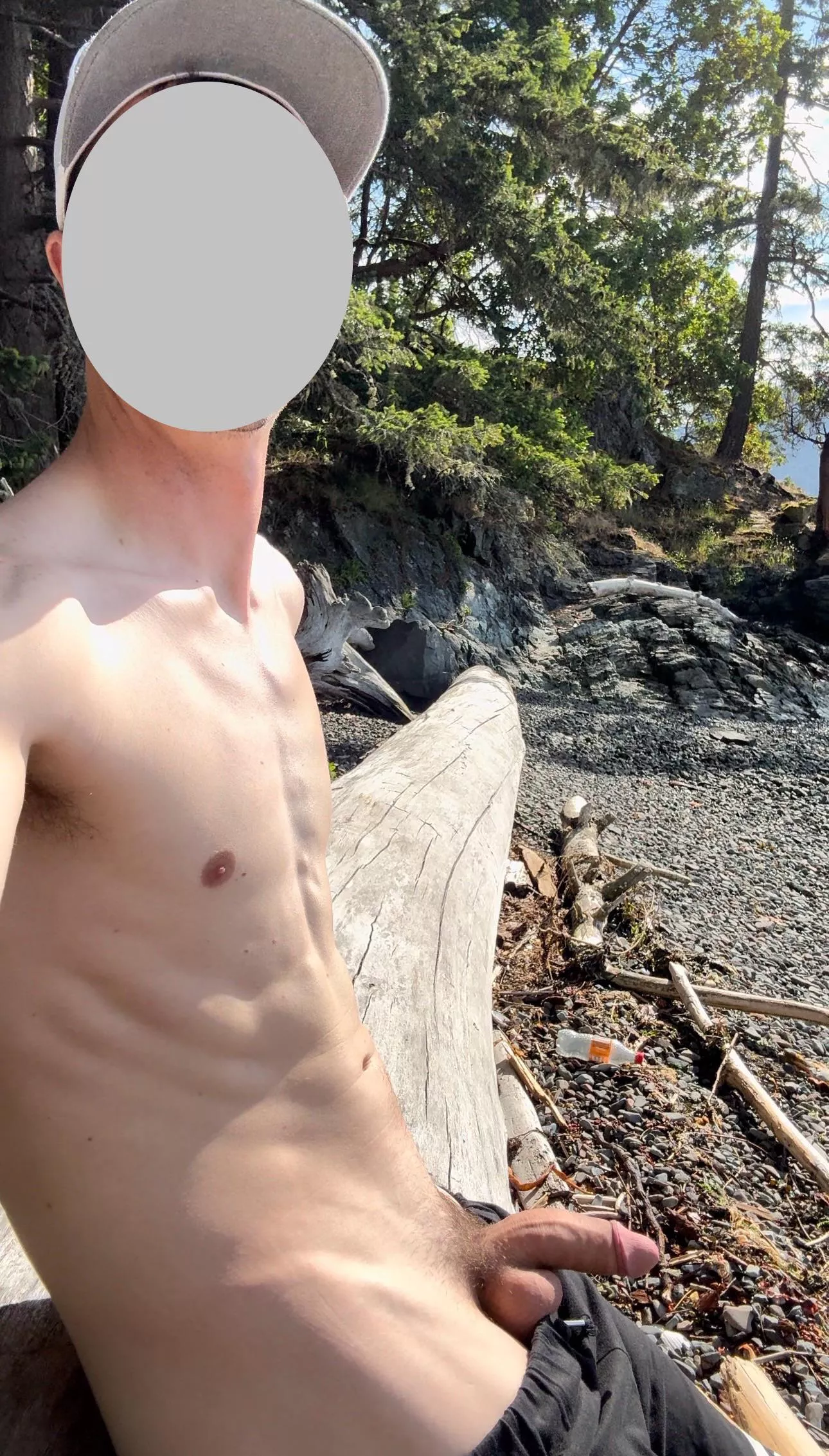 Happy Sunday! posted by Twoleftfeet01